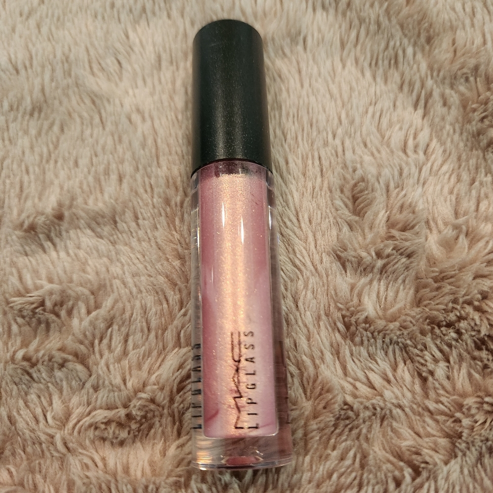 MAC Lipglass Nymphette
